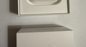 Used
													Apple AirPods Pro 2 - Lightning, photo 5 of 8
