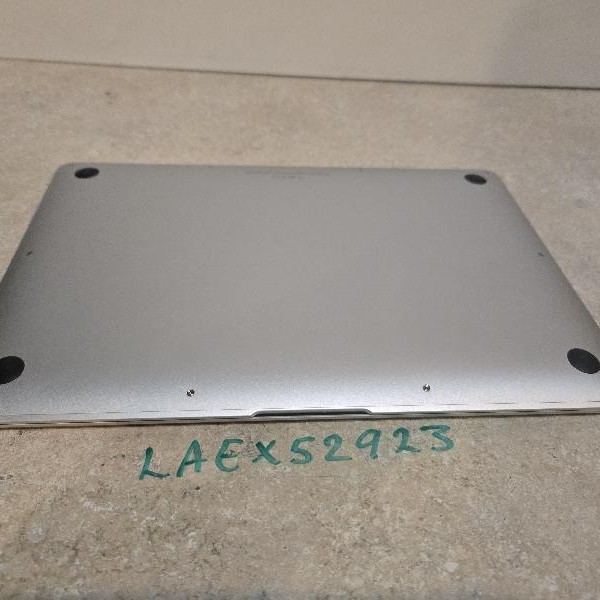 MacBook Air 2020 - 13 inch - 256 GB, Silver, 8 GB, Intel Core i3