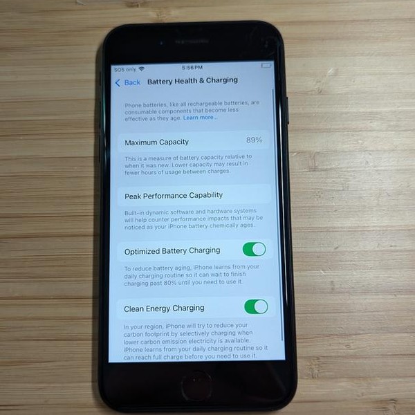 Apple iPhone SE 3rd Gen 2022 - Unlocked, 64 GB, Midnight, A2595