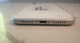 Mint
													Apple iPhone 11 - Unlocked, White, 64 GB, A2111, photo 3 of 7