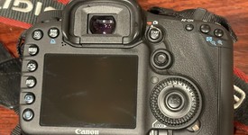Mint
													Canon EOS 7D 18 MP CMOS, photo 2 of 25