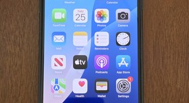 Mint
													Apple iPhone Xs Max - Unlocked, Gray, 256 GB, A1921, photo 2 of 10