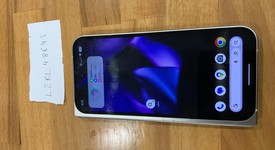 Mint
													Google Pixel 9 Pro Fold - Unlocked, Porcelain, 256 GB, GGH2X, photo 4 of 11