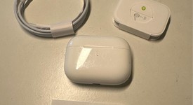 Used
													Apple AirPods Pro 1st Gen - MagSafe Case, photo 1 of 3