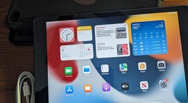 Good
													Apple iPad 8th Gen - Verizon, Gray, 32 GB, A2428, photo 1 of 2