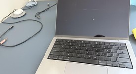 Good
													MacBook Pro 2021 - 14" - Apple M1 Pro 8-core, Silver, 1 TB, 16 GB, photo 5 of 16