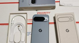 Good
													Google Pixel 10 Pro XL - Unlocked, Moonstone, 256 GB, GUL82, photo 3 of 7