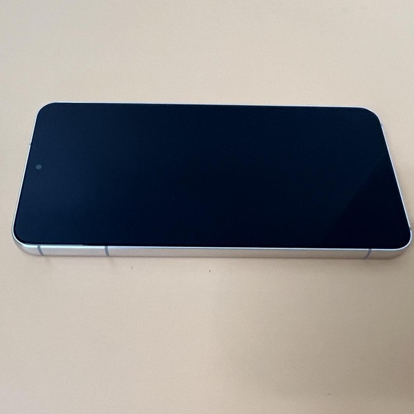 Samsung Galaxy S22 - Unlocked, White, 128 GB, 8 GB, SM-S901U1