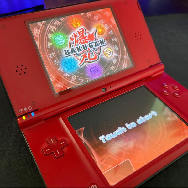 Nintendo DS - Red