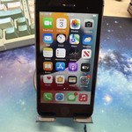 Good Apple iPhone SE 1st Gen 2016 - Unlocked, 32 GB, Grey, A1723