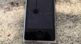 Good
													Apple iPod Nano 7th Gen 2015 - Gray, 16 GB, photo 1 of 9