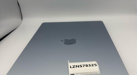 Fair
													MacBook Air 2025 (M4) - 15" - Apple M4, Sky Blue, 256 GB, 16 GB, photo 5 of 6