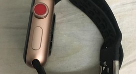 Good
													Apple Watch Series 3 38mm - Unlocked, Gold, A1860, Aluminum, photo 6 of 6