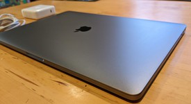 Good
													MacBook Pro 2018 (With Touch Bar) - 15" - I7, Gray, 256 GB, 16 GB, photo 2 of 15