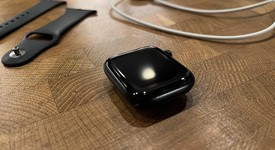 Mint
													Apple Watch SE 2nd Gen 44mm - Midnight, A2723 - GPS, Aluminum, photo 2 of 6