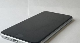 Good
													Apple iPhone SE 2nd Gen 2020 - Unlocked, White, 128 GB, A2275, photo 4 of 8