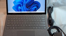 Good
													Microsoft Surface Laptop 3 - I5, Platinum, 256 GB, 8 GB, 13.5", photo 2 of 10