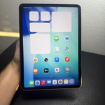 Good Apple iPad Pro 11 inch 2nd Gen 2020 - Unlocked, 256 GB, Gray, A2068