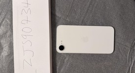 Mint
													Apple iPhone 16e - Xfinity, White, 128 GB, A3212, photo 3 of 7