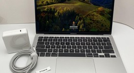 Good
													MacBook Air 2020 - 13" - Apple M1, Silver, 256 GB, 16 GB, photo 1 of 14