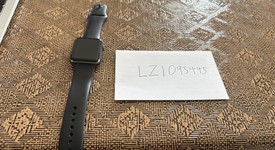 Good
													Apple Watch Series 3 42mm - Unlocked, Gray, A1861, Aluminum, photo 1 of 4