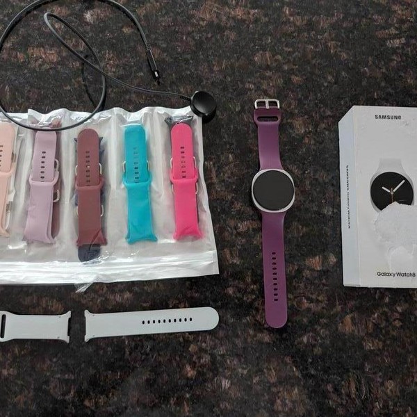 Samsung Galaxy Watch8 - Wi-Fi, Silver, SM-L330, 44mm