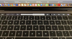 Good
													MacBook Pro 2017 (With Touch Bar) - 13" - Gray, 256 GB, 8 GB, photo 4 of 12