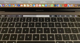 Good
													MacBook Pro 2017 (With Touch Bar) - 13" - Gray, 256 GB, 8 GB, photo 4 of 12