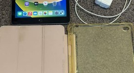 Mint
													Apple iPad 5th Gen - Wi-Fi, Silver, 128 GB, A1822, photo 5 of 7