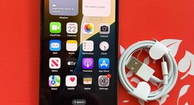 Good
													Apple iPhone 13 Pro - Unlocked, Sierra Blue, 256 GB, A2483, photo 2 of 7