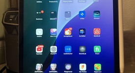 Good
													Apple iPad Pro 11" 3rd Gen 2021 - Unlocked, Gray, 512 GB, photo 2 of 12