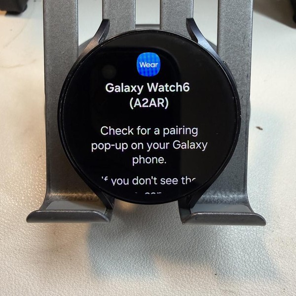 Samsung Galaxy Watch6 - Unlocked, Graphite, 44mm