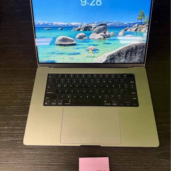 MacBook Pro 2021 - 16 inch - 1 TB, Gray, 64 GB, Apple M1 Max