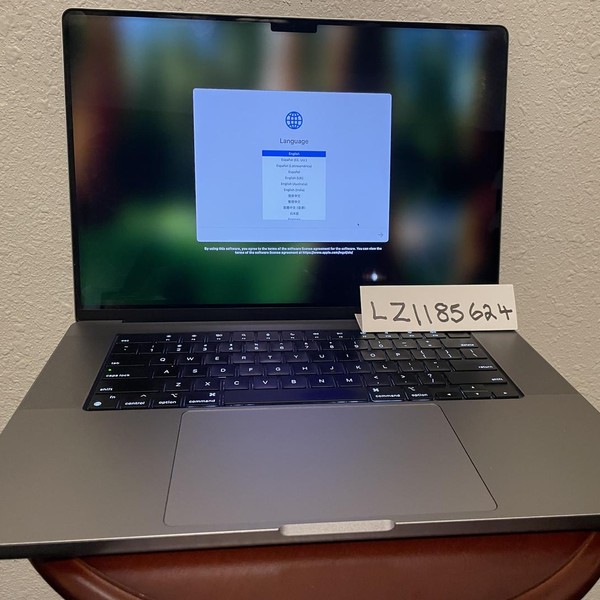 MacBook Pro 2023 - 16 inch - 512 GB, Gray, 32 GB, Apple M2 Max