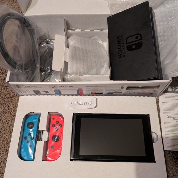 Nintendo Switch - Red & Blue, 32 GB