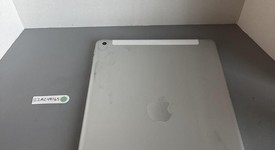 Fair
													Apple iPad 9th Gen - Unlocked, Silver, 64 GB, A2603, photo 3 of 5