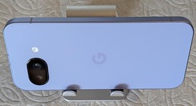Mint
													Google Pixel 9a - Unlocked, Iris, 256 GB, 8 GB, photo 3 of 7