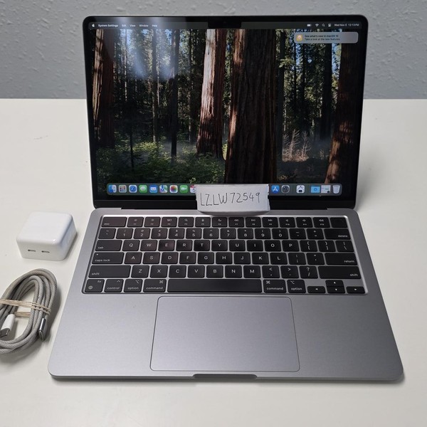 MacBook Air 2024 (M3) - 13 inch - 512 GB, Gray, 16 GB, Apple M3, 8-core GPU