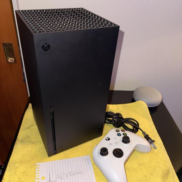 Xbox Series X (2020) - 1 TB, Black, standard