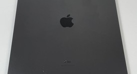 Good
													Apple iPad Pro 12.9" 4th Gen 2020 - Unlocked, Gray, 1 TB, A2069, photo 3 of 7