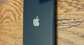 Good
													Apple iPhone SE 3rd Gen 2022 - Unlocked, Midnight, 64 GB, A2595, photo 3 of 3
