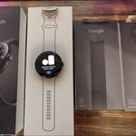 Mint Google Pixel Watch 4 - Unlocked, Black, 45mm, LTE