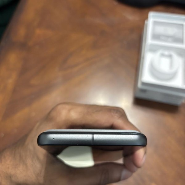 Google Pixel 8 - Unlocked, 128 GB, Obsidian, 8 GB, G9BQD, Sub-6 5G