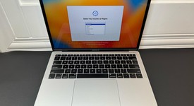 Mint
													MacBook Air 2019 - 13" - I5, Silver, 1 TB, 16 GB, photo 1 of 10