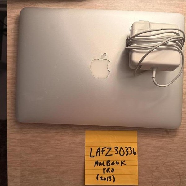 MacBook Pro 2013 (Retina) - 13 inch - 128 GB, Silver, 4 GB
