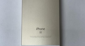 Fair
													Apple iPhone SE 1st Gen 2016 - Unlocked, Gold, 64 GB, A1662, photo 3 of 7