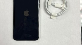 Mint
													Apple iPhone SE 3rd Gen 2022 - Unlocked, Midnight, 64 GB, A2595, photo 1 of 10