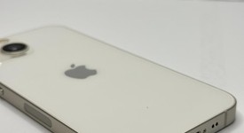 Good
													Apple iPhone 13 Mini - Unlocked, Starlight, 128 GB, A2481, photo 4 of 7