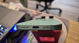 Good
													Apple iPhone 16 - Unlocked, Teal, 128 GB, A3081, photo 6 of 6