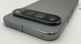 Good
													Google Pixel 9 Pro - Unlocked, Hazel, 256 GB, 16 GB, GR83Y, photo 4 of 5